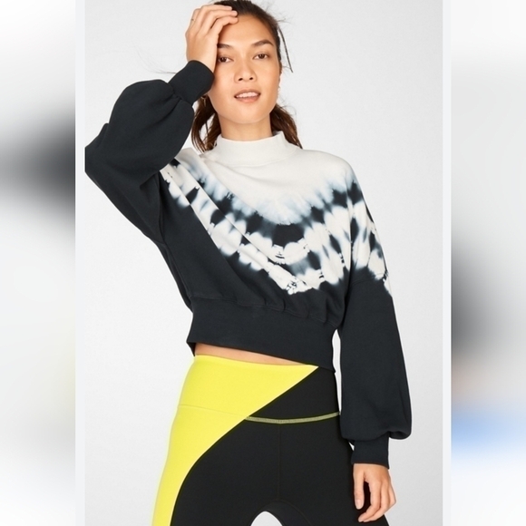 Fabletics Olivia Mock Neck Long Sleeve Pullover Crop Top Sweatshirt Large - Picture 1 of 8